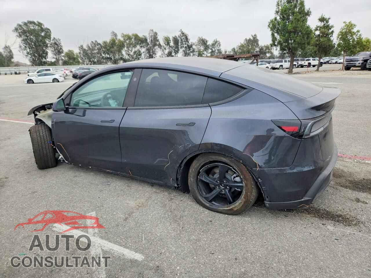 TESLA MODEL Y 2026 - 7SAYGDED6TF535800