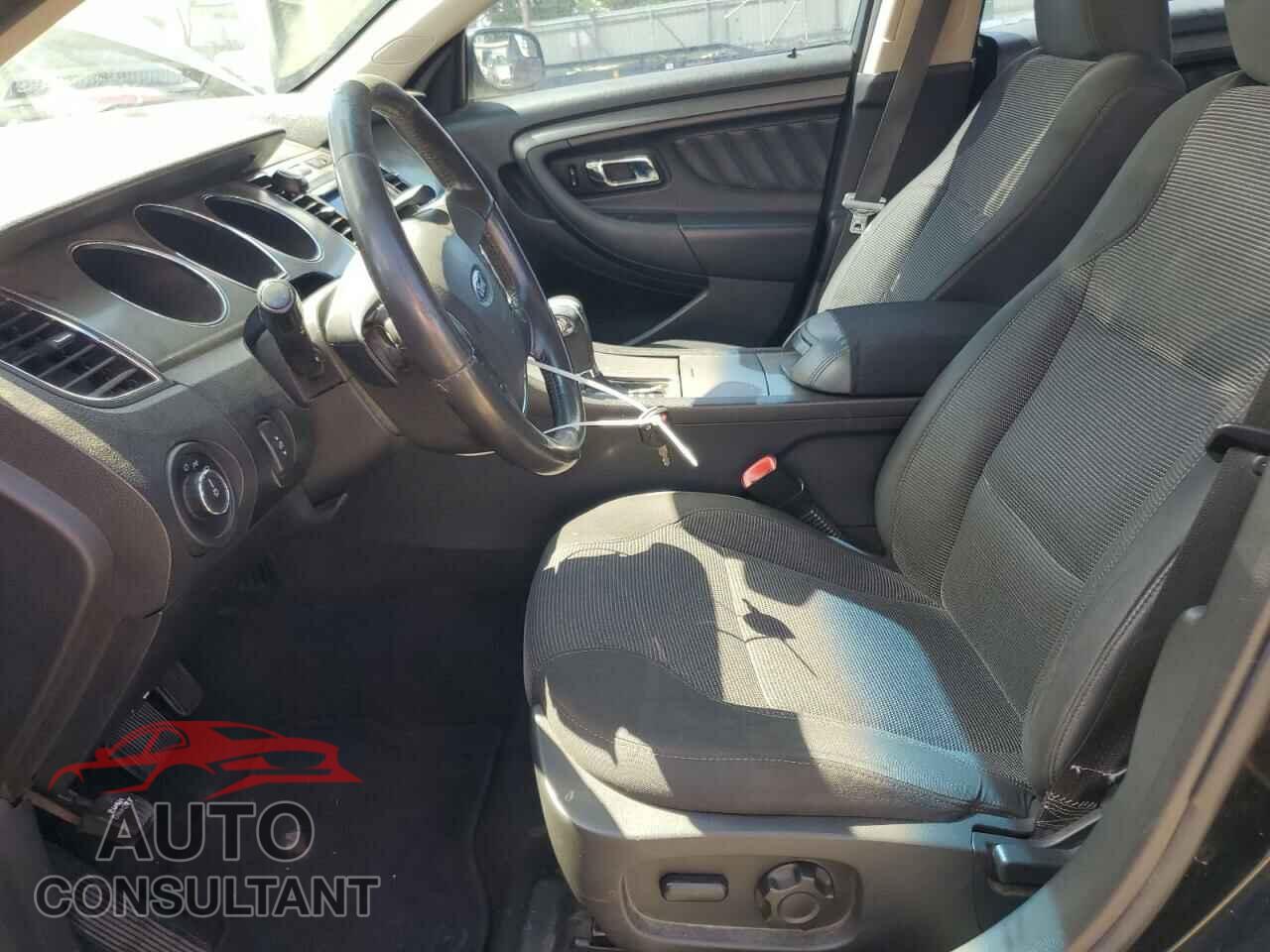 FORD TAURUS 2011 - 1FAHP2EW0BG109095