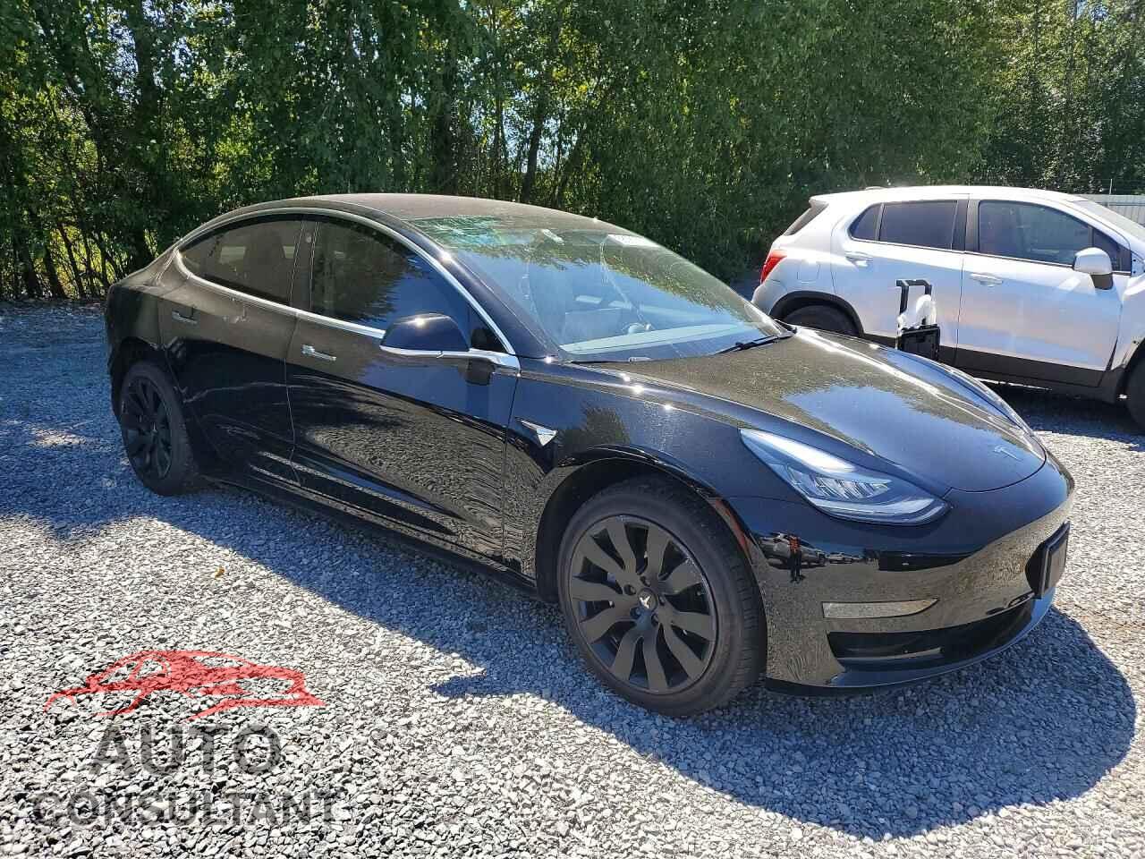 TESLA MODEL 3 2018 - 5YJ3E1EA6JF013912