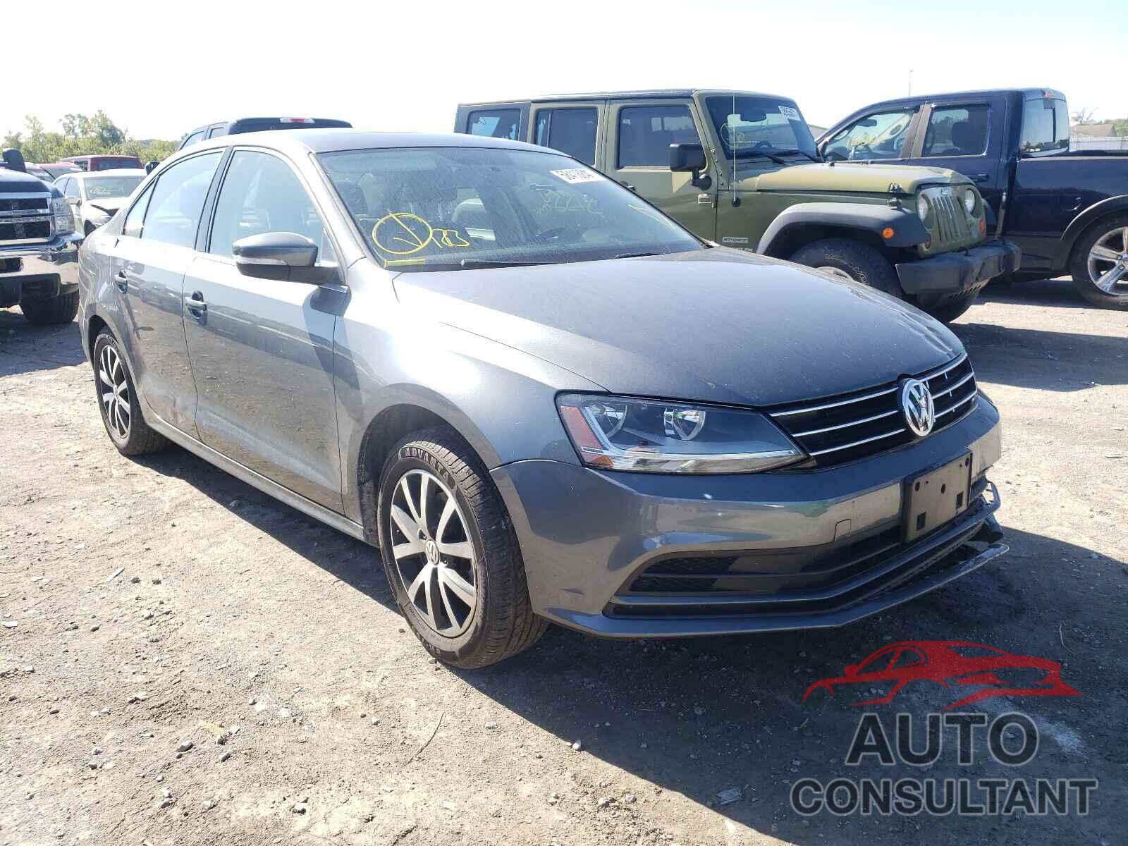 VOLKSWAGEN JETTA 2018 - 3VWDB7AJ6JM260278