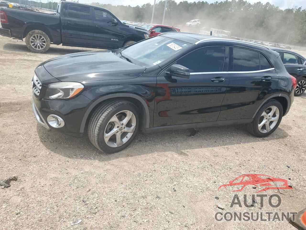 MERCEDES-BENZ GLA-CLASS 2018 - WDCTG4EB8JJ458708