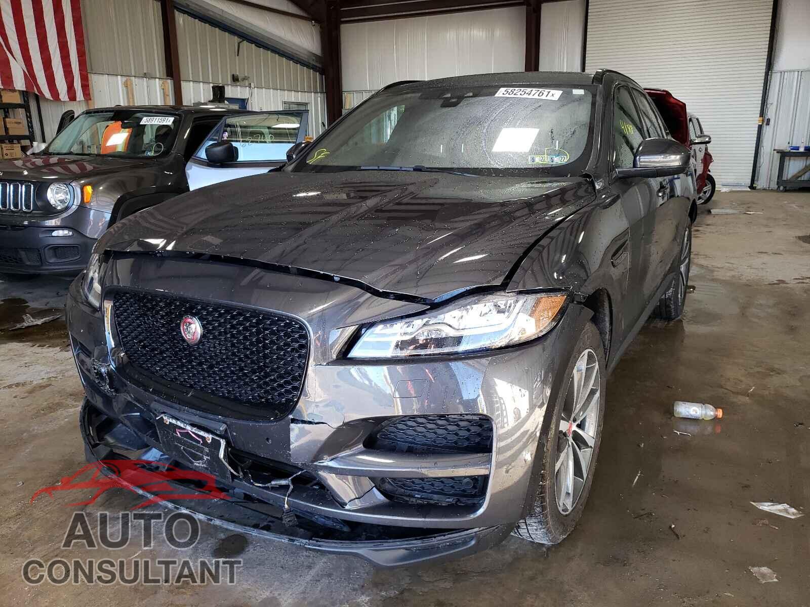 JAGUAR F-PACE 2017 - SADCK2BV4HA890430