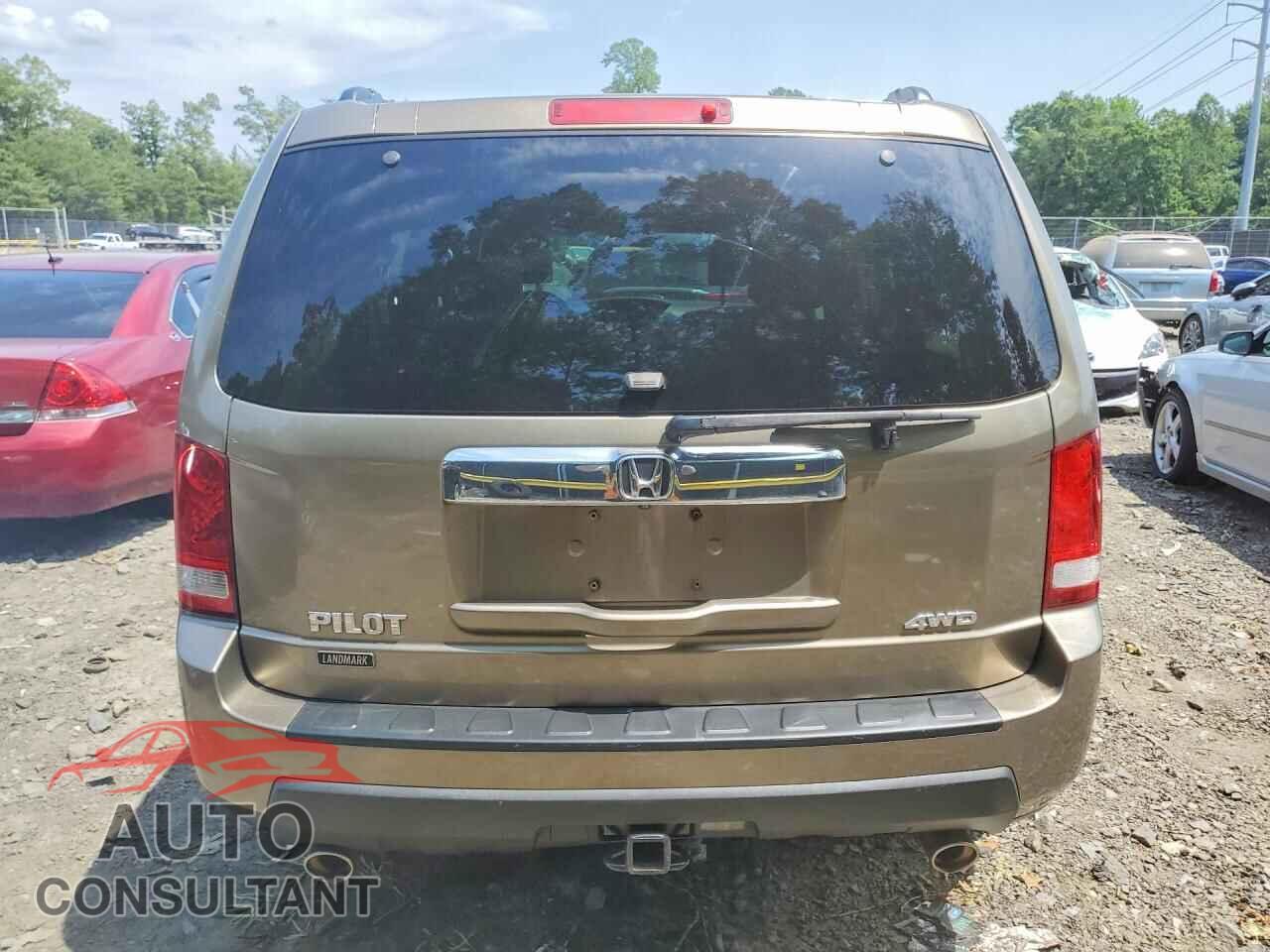 HONDA PILOT 2011 - 5FNYF4H51BB056557