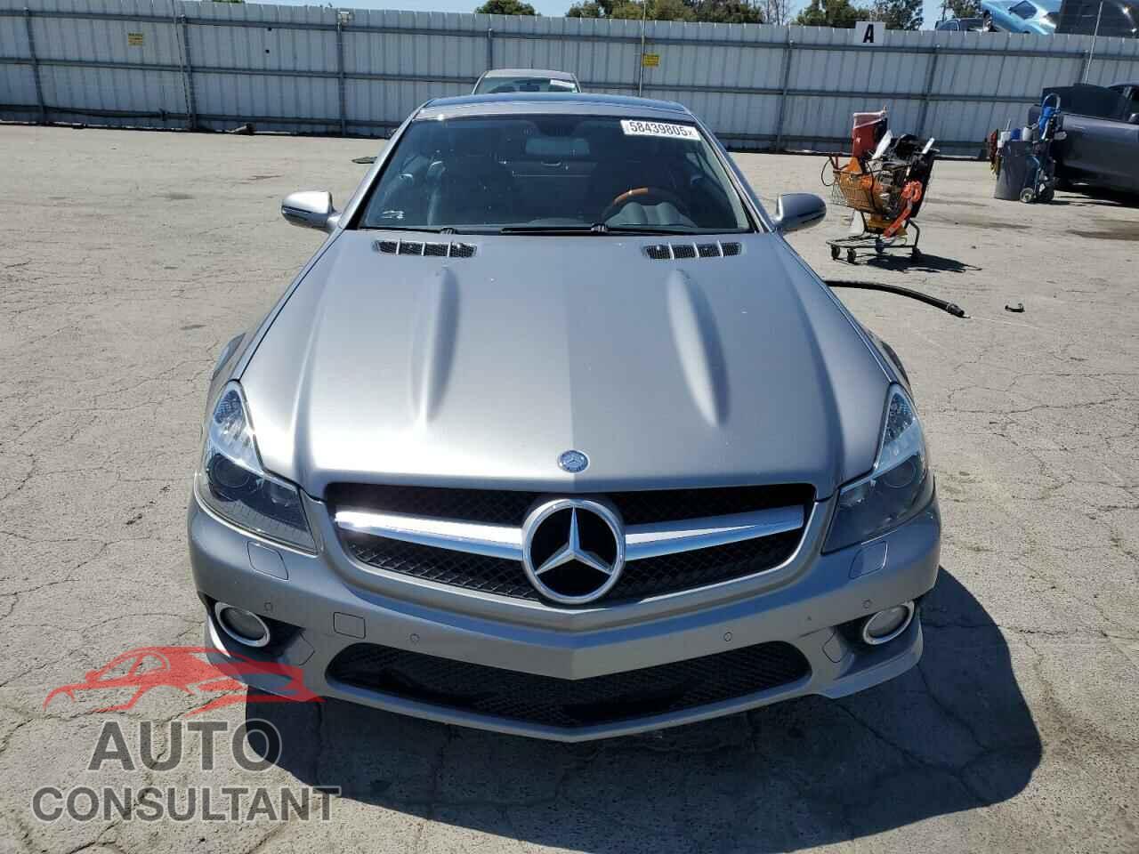 MERCEDES-BENZ SL-CLASS 2011 - WDBSK7BA8BF161437