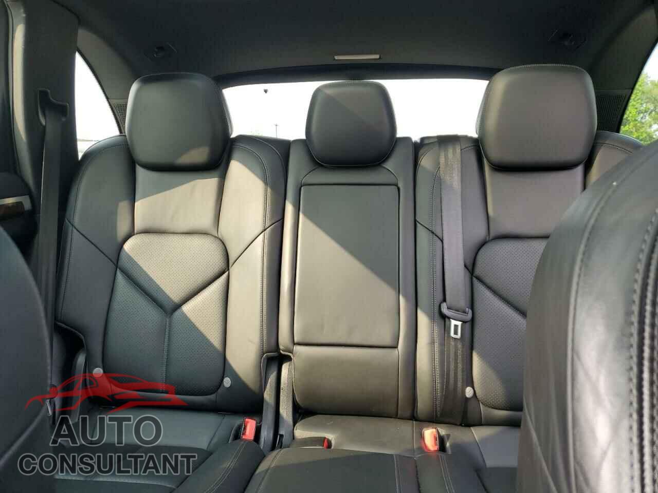 PORSCHE CAYENNE 2013 - WP1AA2A28DLA08184