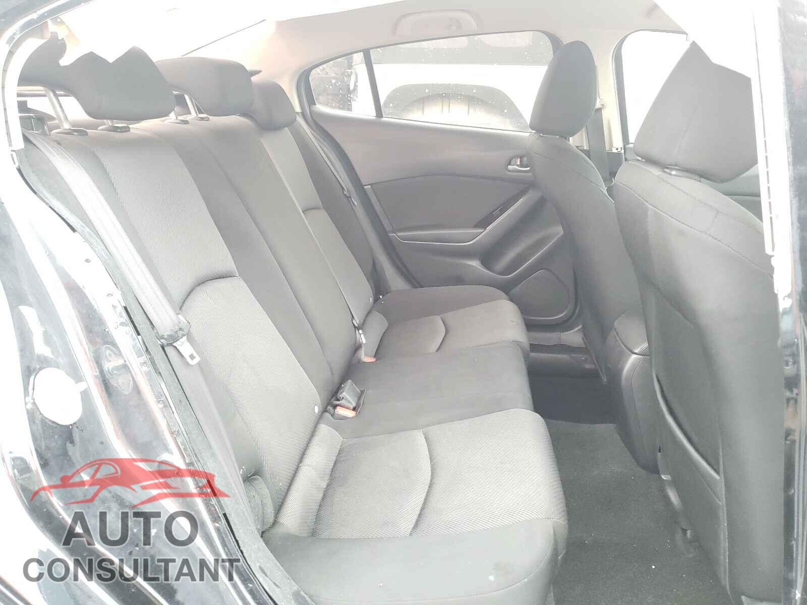 MAZDA 3 2017 - 3MZBN1U71HM107524