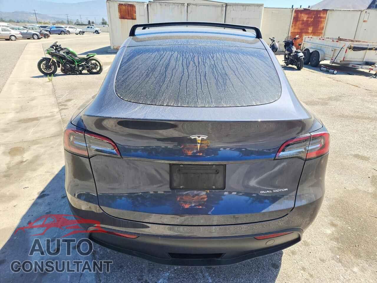 TESLA MODEL Y 2023 - 7SAYGDEEXPF928052