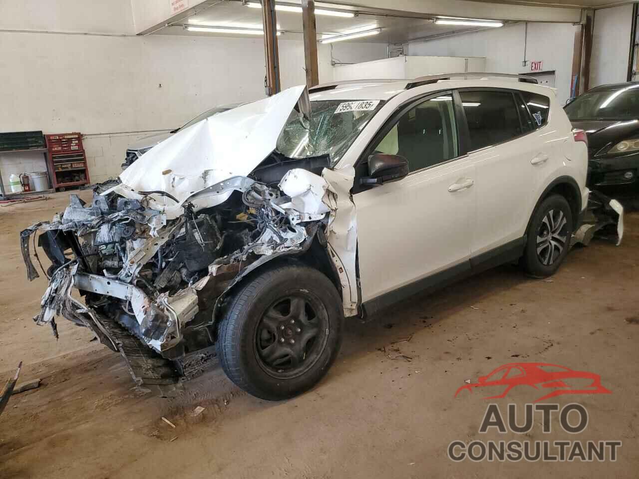 TOYOTA RAV4 2016 - JTMBFREV8GJ095654