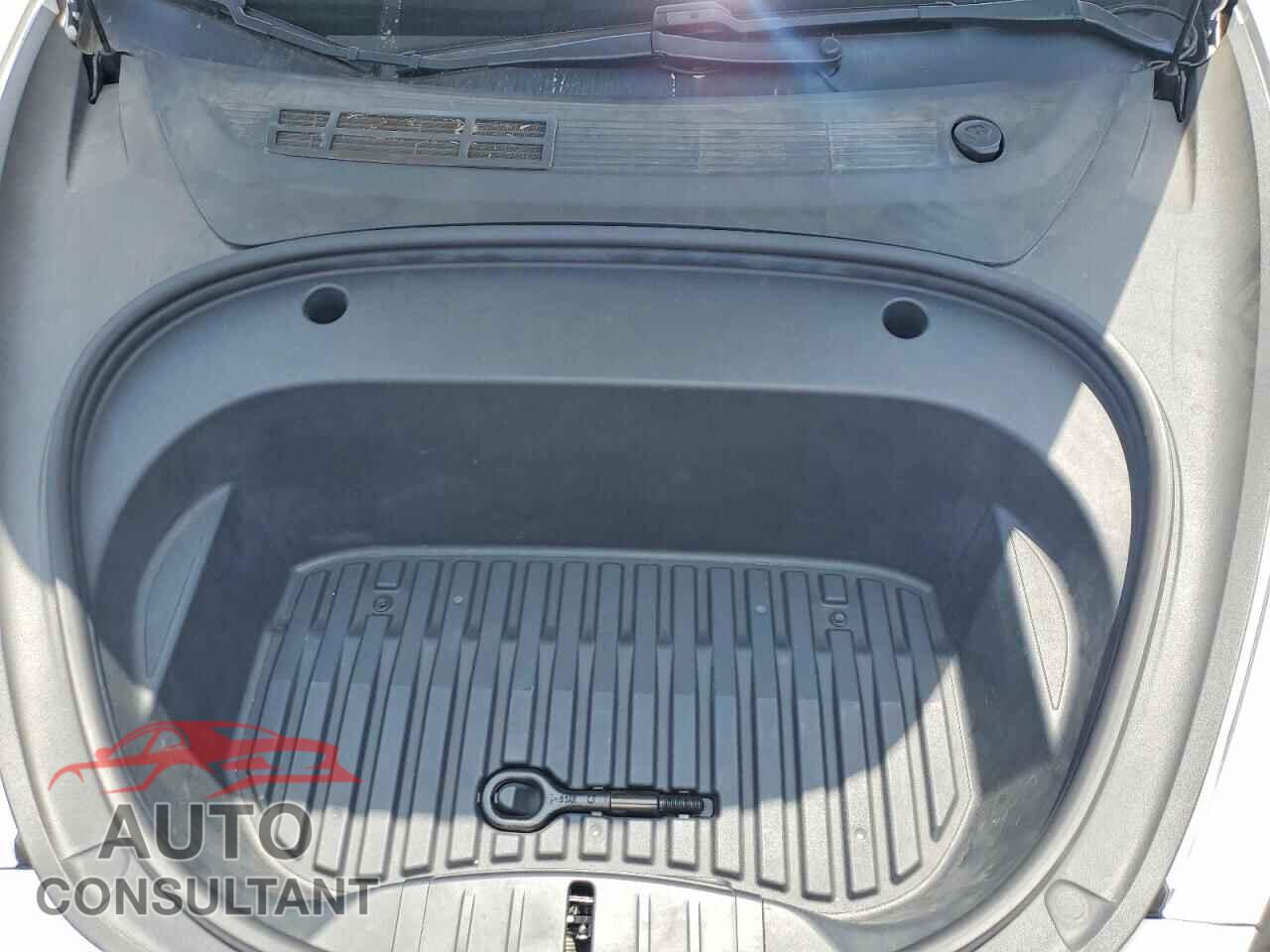 TESLA MODEL 3 2021 - 5YJ3E1EB2MF044720