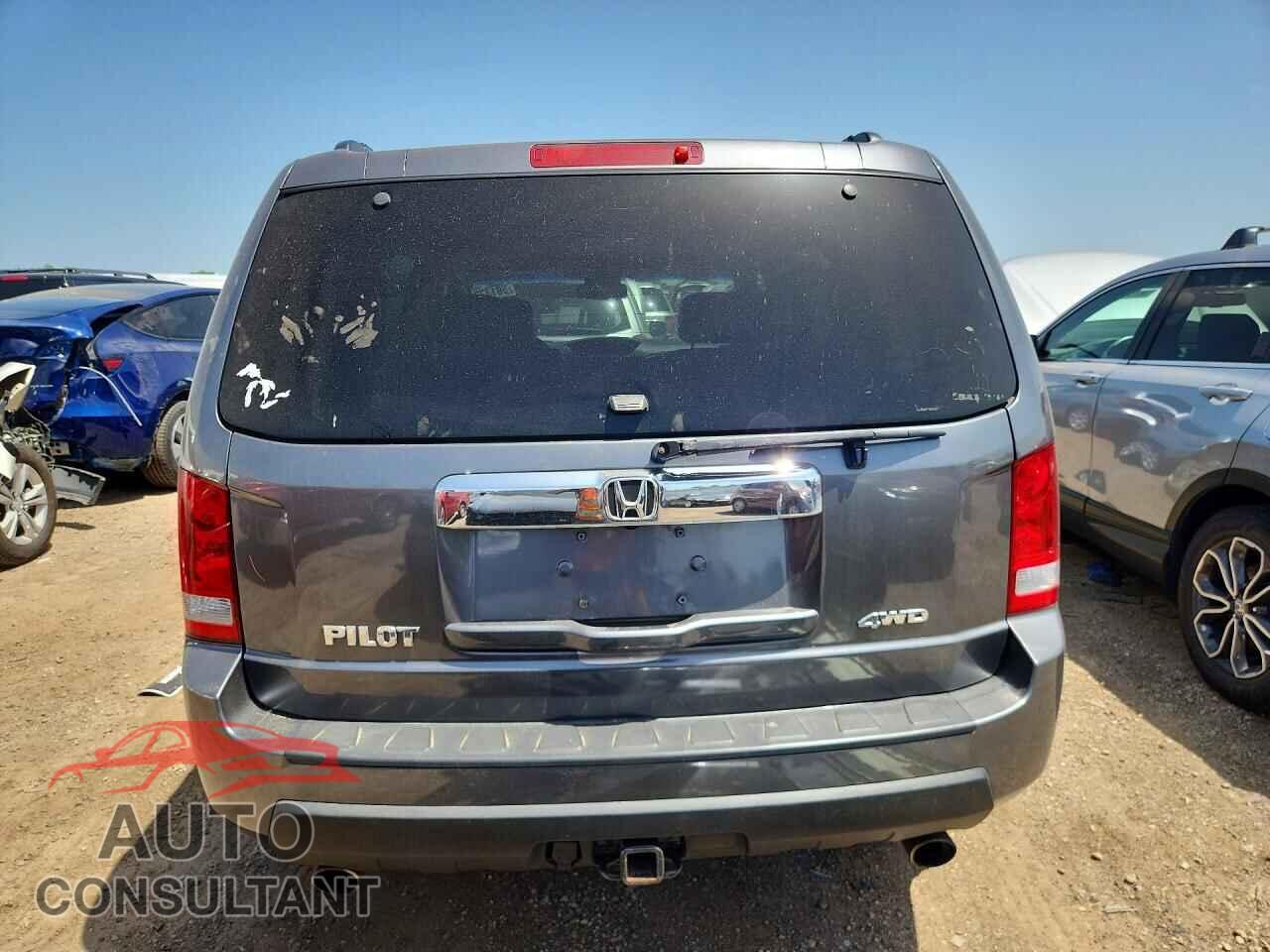 HONDA PILOT 2011 - 5FNYF4H52BB036219