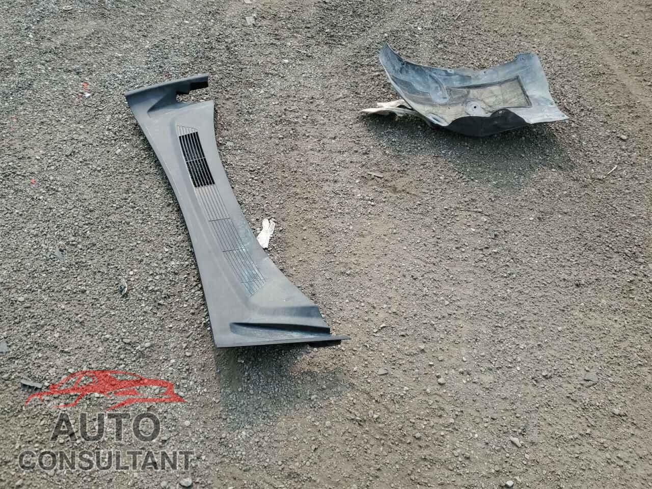 TESLA MODEL 3 2024 - LRW3E7FA7RC057960