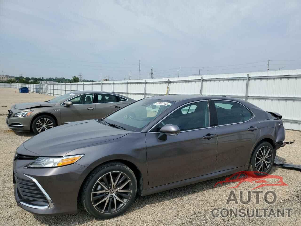 TOYOTA CAMRY 2023 - 4T1F11BK2PU091055