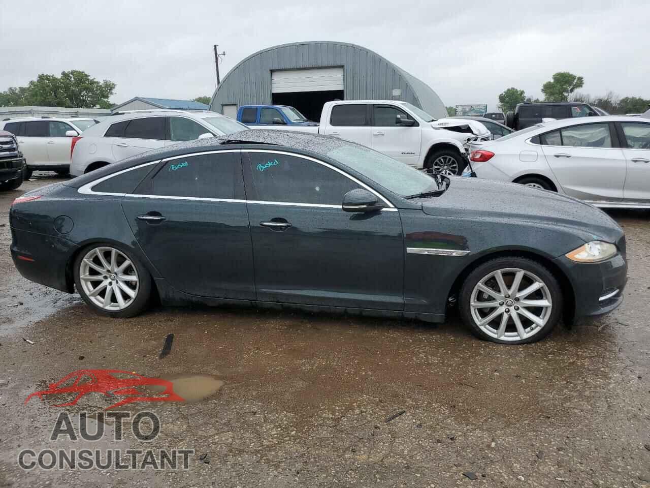 JAGUAR XJ 2011 - SAJWA1CB8BLV09914