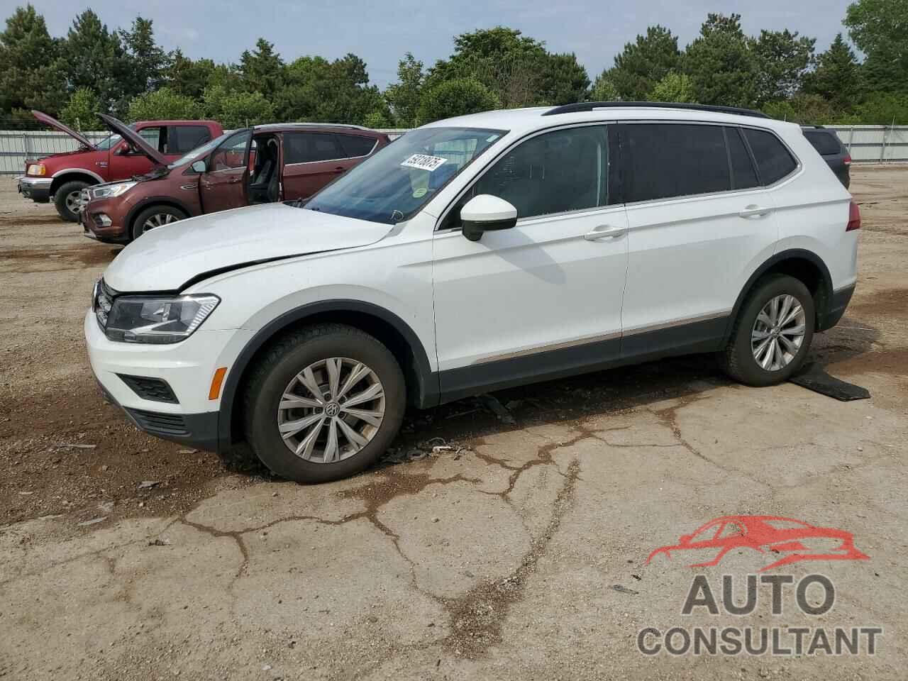 VOLKSWAGEN TIGUAN 2018 - 3VV2B7AX5JM161449