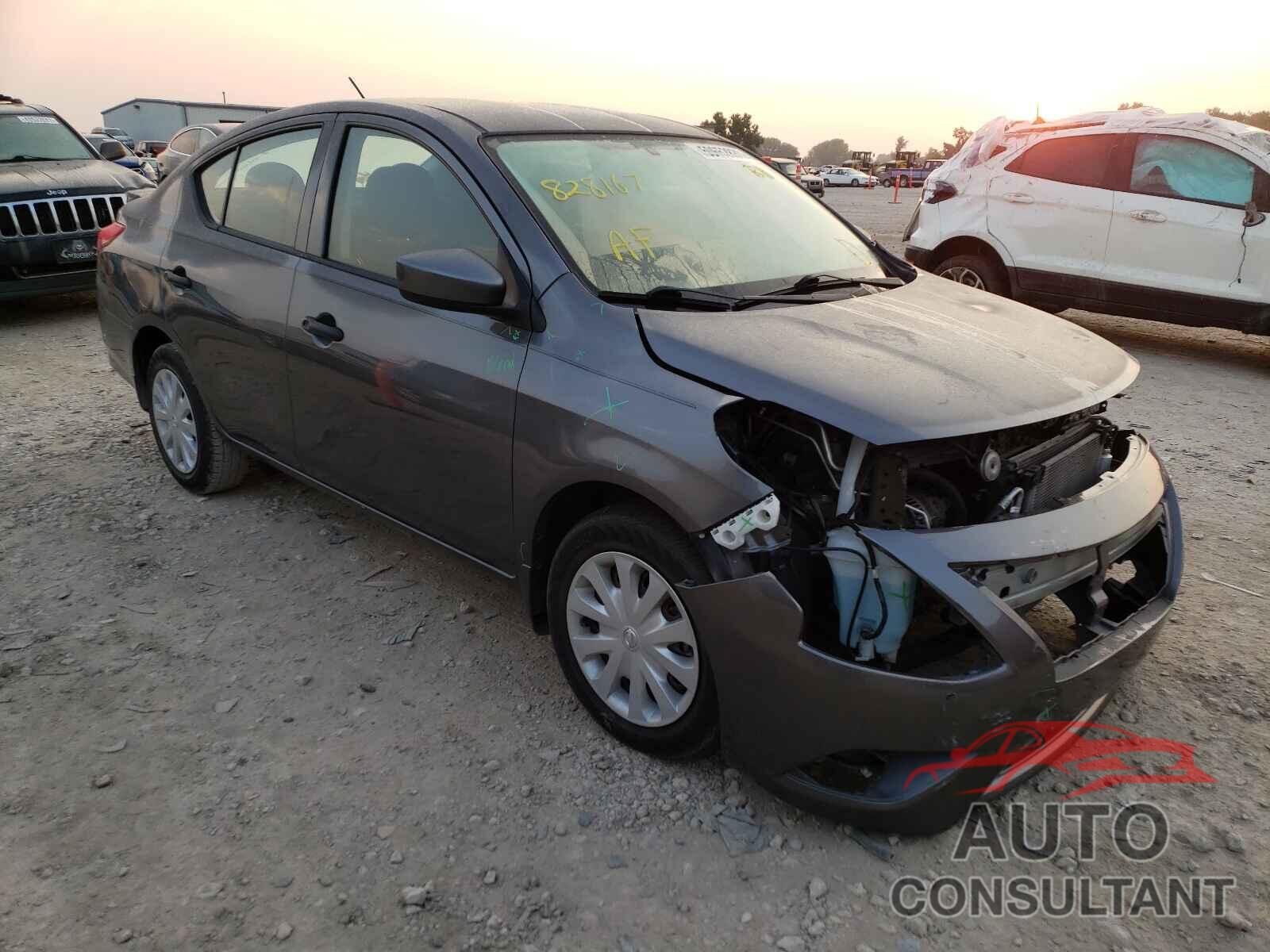 NISSAN VERSA 2018 - 3N1CN7AP7JL828167