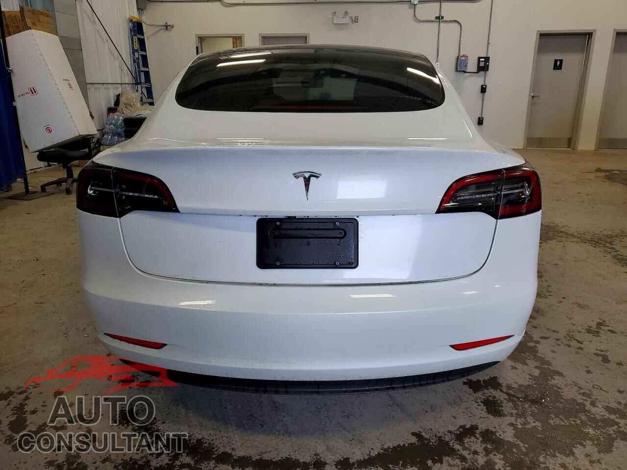 TESLA MODEL 3 2023 - LRW3E1FA5PC875827