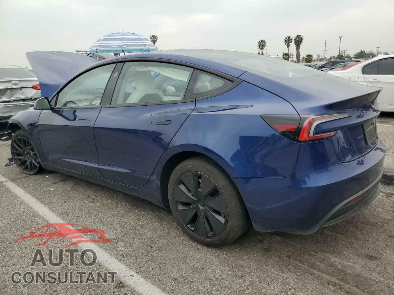TESLA MODEL 3 2024 - 5YJ3E1EA7RF771270