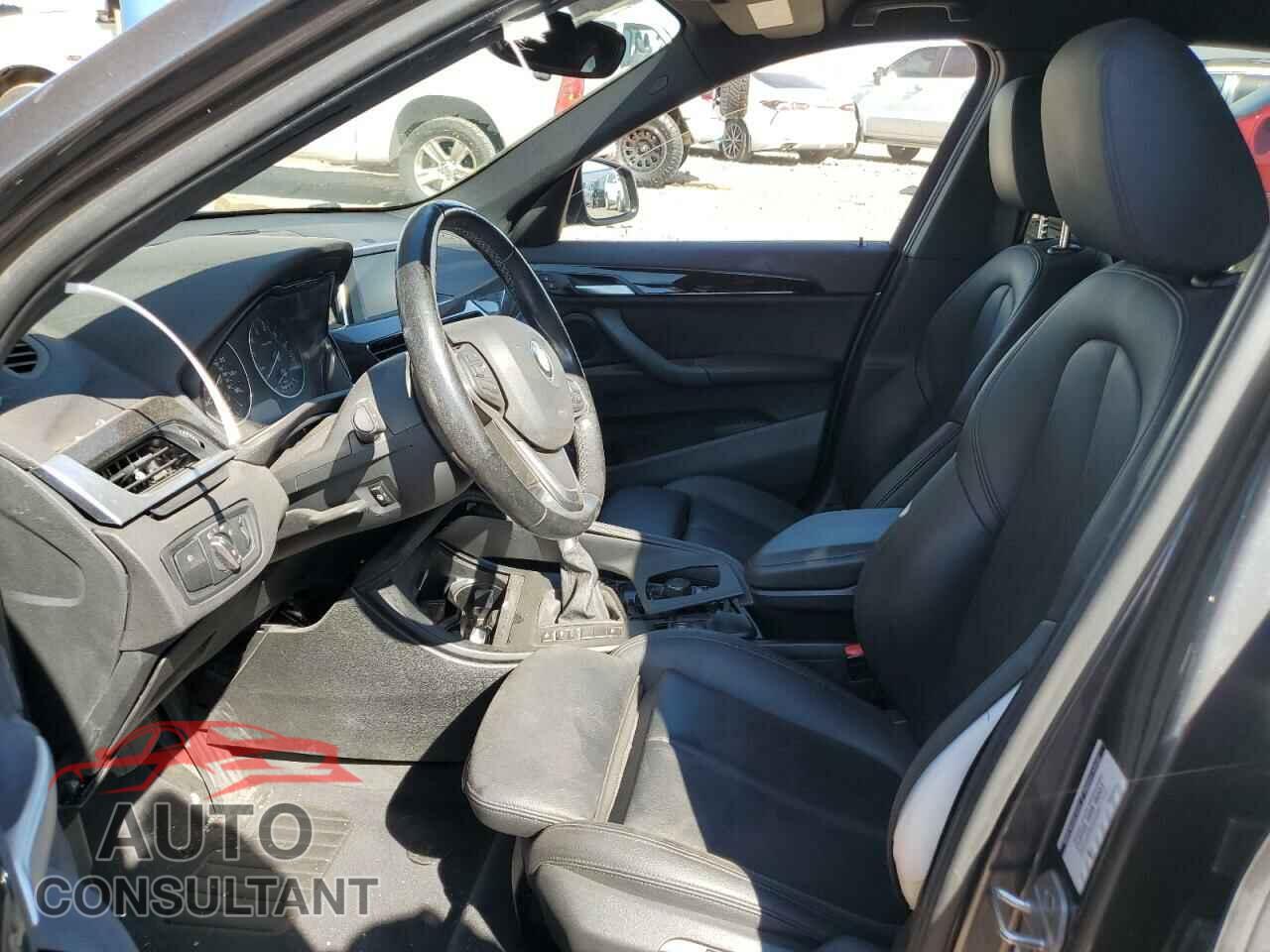 BMW X1 2017 - WBXHT3C32H5F79403