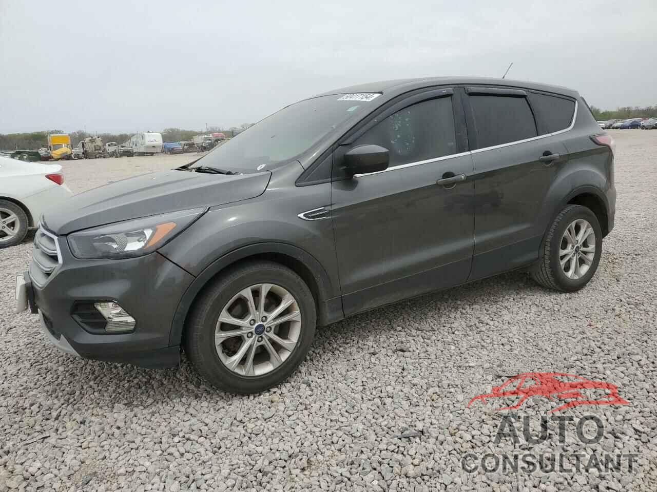 FORD ESCAPE 2017 - 1FMCU0GDXHUA40855