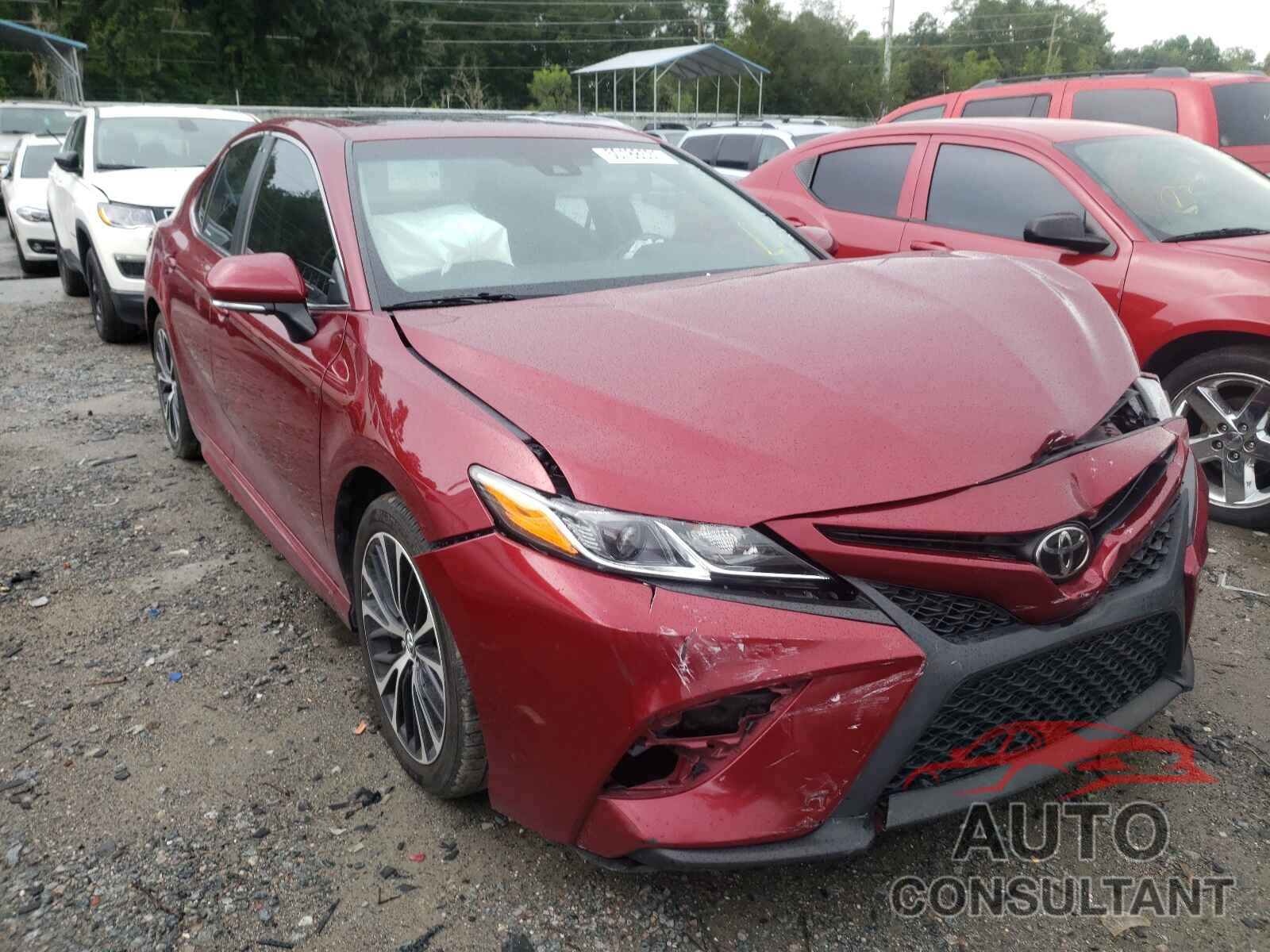 TOYOTA CAMRY 2018 - 4T1B11HK9JU526781