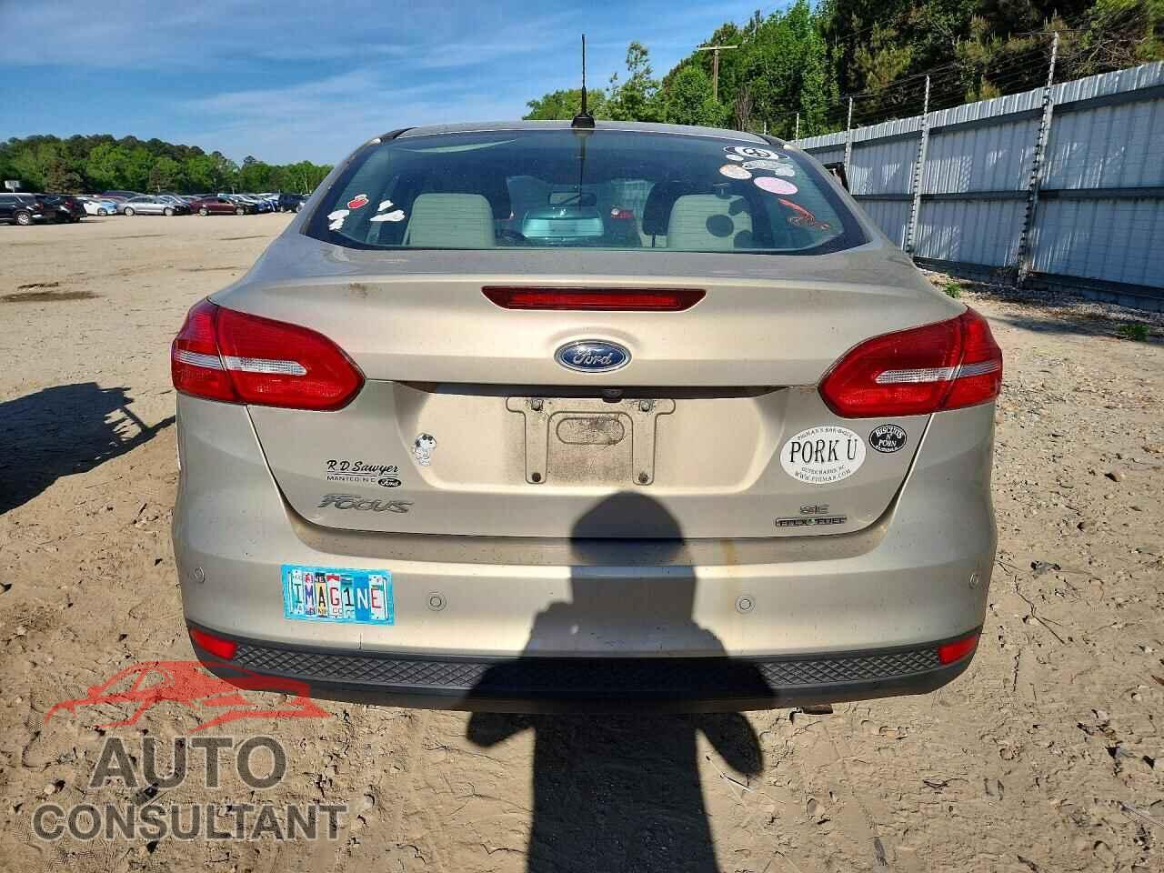 FORD FOCUS 2015 - 1FADP3F28FL298172