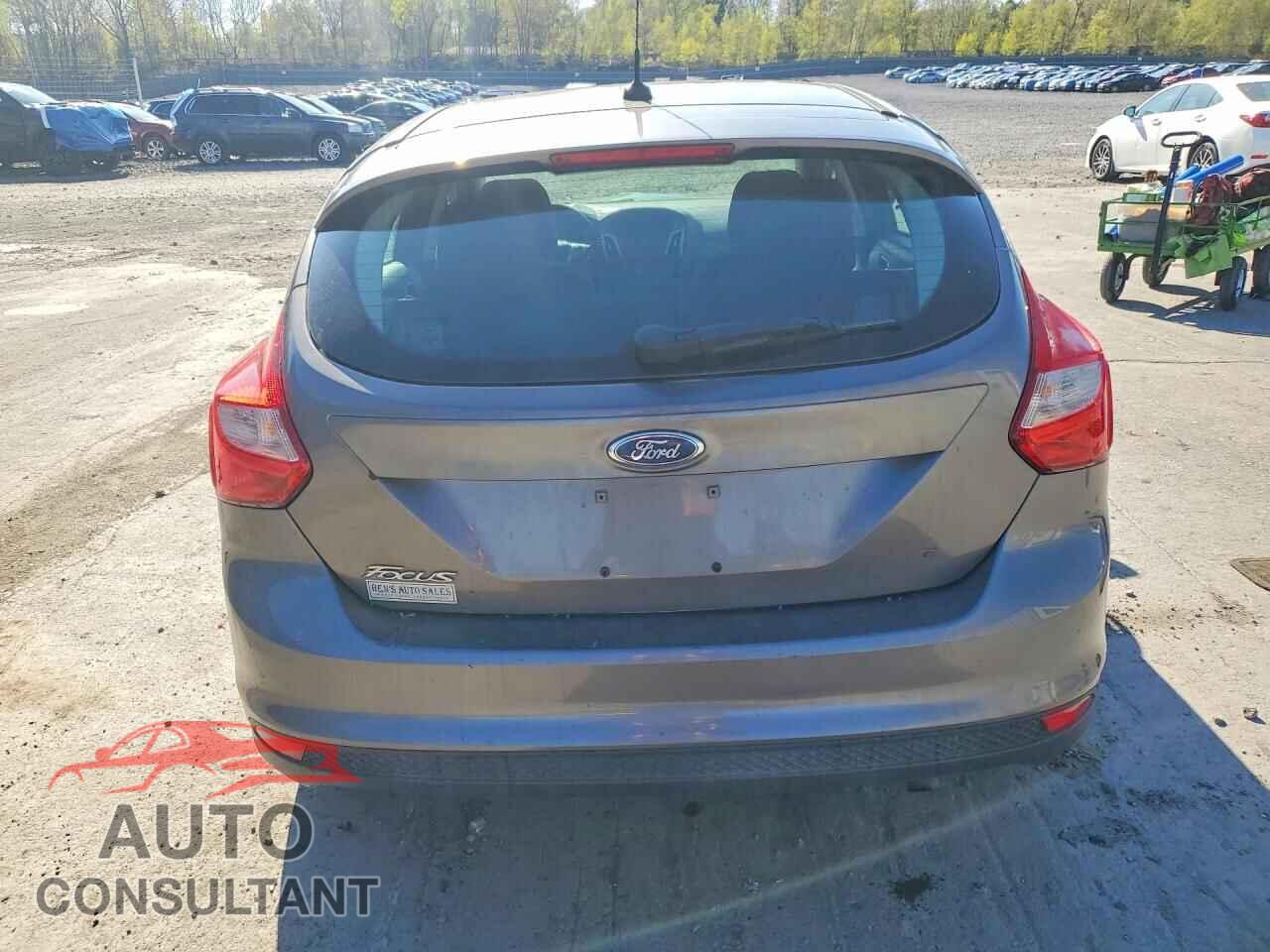 FORD FOCUS 2014 - 1FADP3K26EL226942