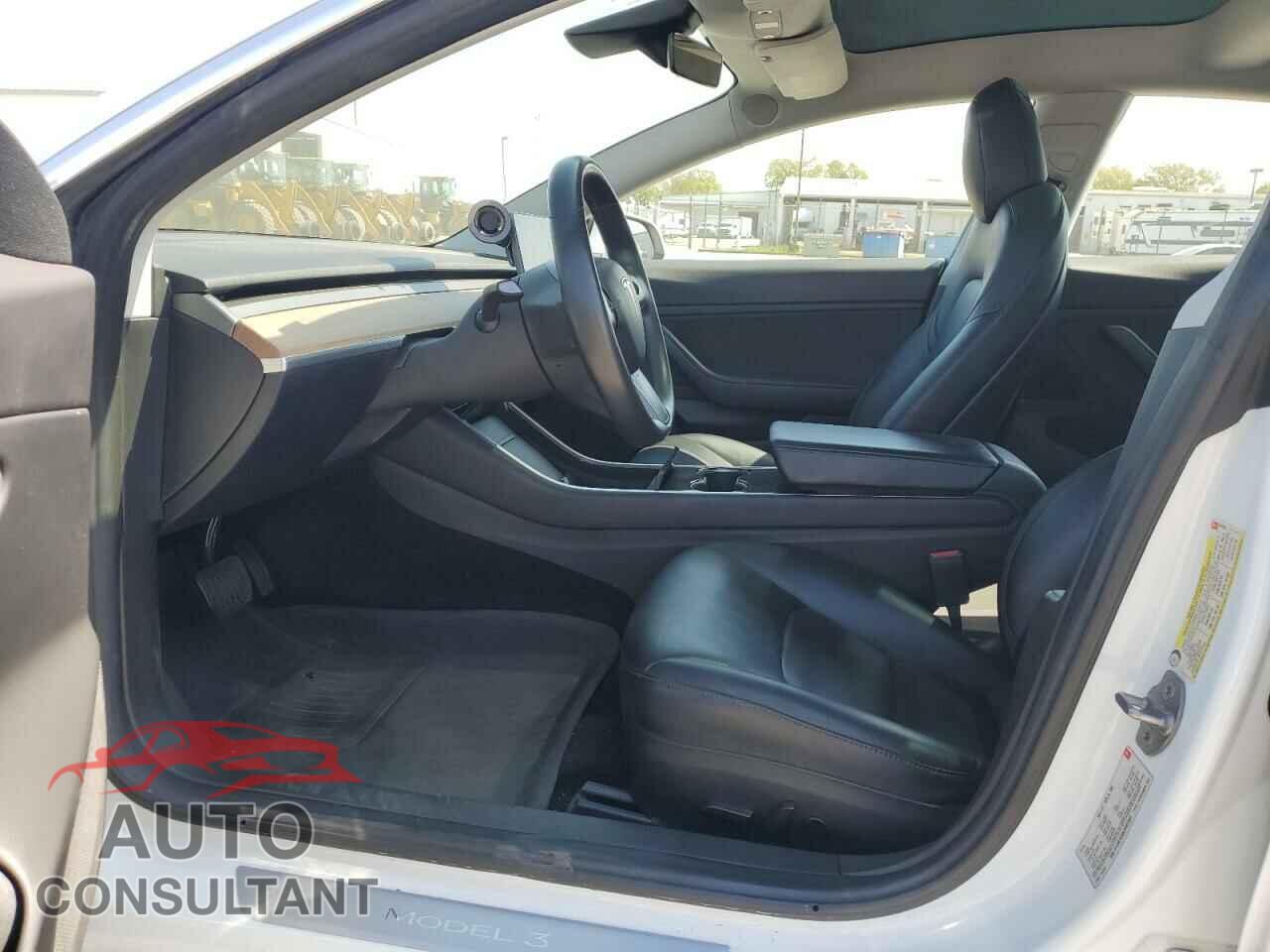TESLA MODEL 3 2018 - 5YJ3E1EA5JF047257