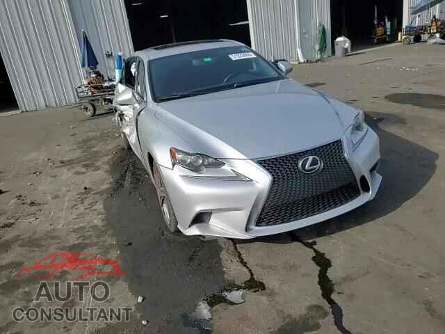 LEXUS IS 2014 - JTHBE1D23E5011630