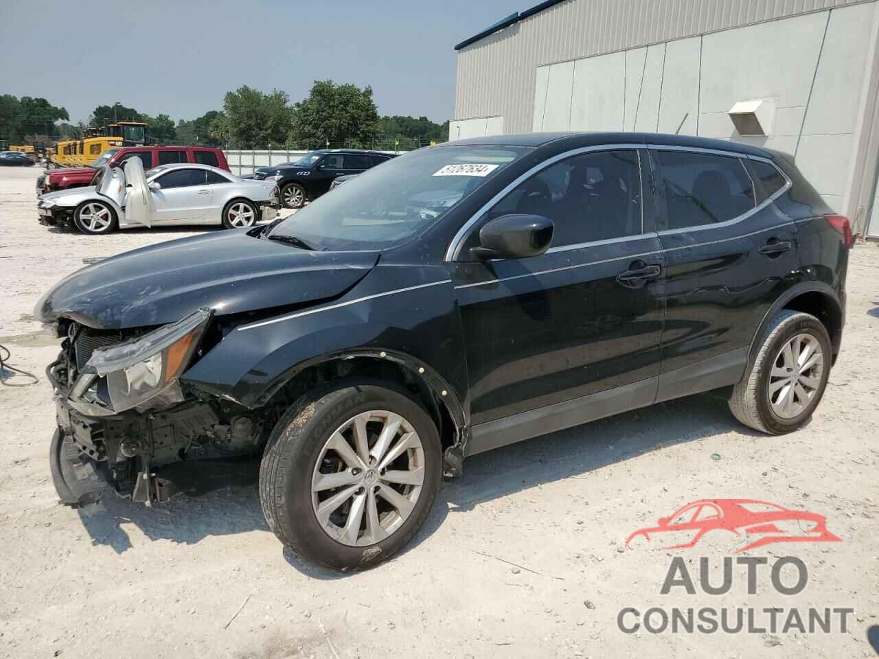 NISSAN ROGUE 2018 - JN1BJ1CP1JW102512