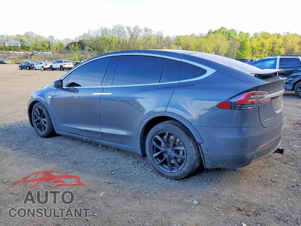 TESLA MODEL X 2016 - 5YJXCBE25GF016220