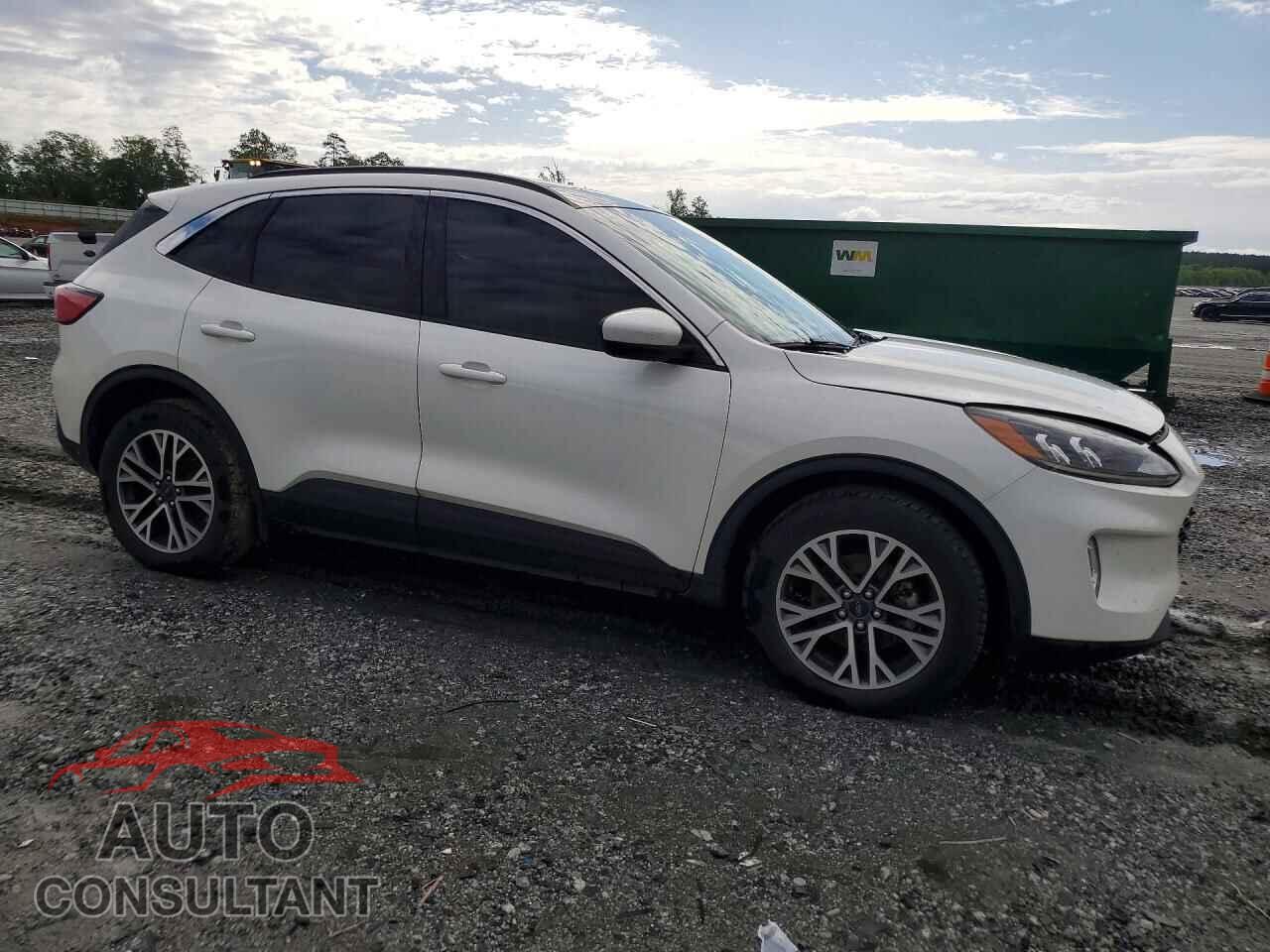 FORD ESCAPE 2020 - 1FMCU0H64LUA93317