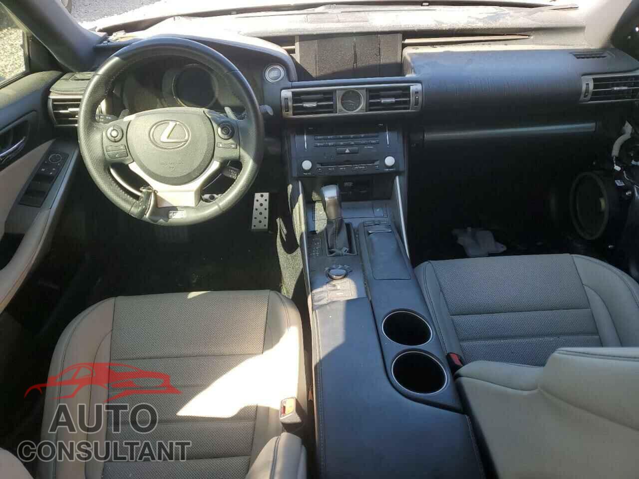 LEXUS IS 2014 - JTHBE1D25E5003240
