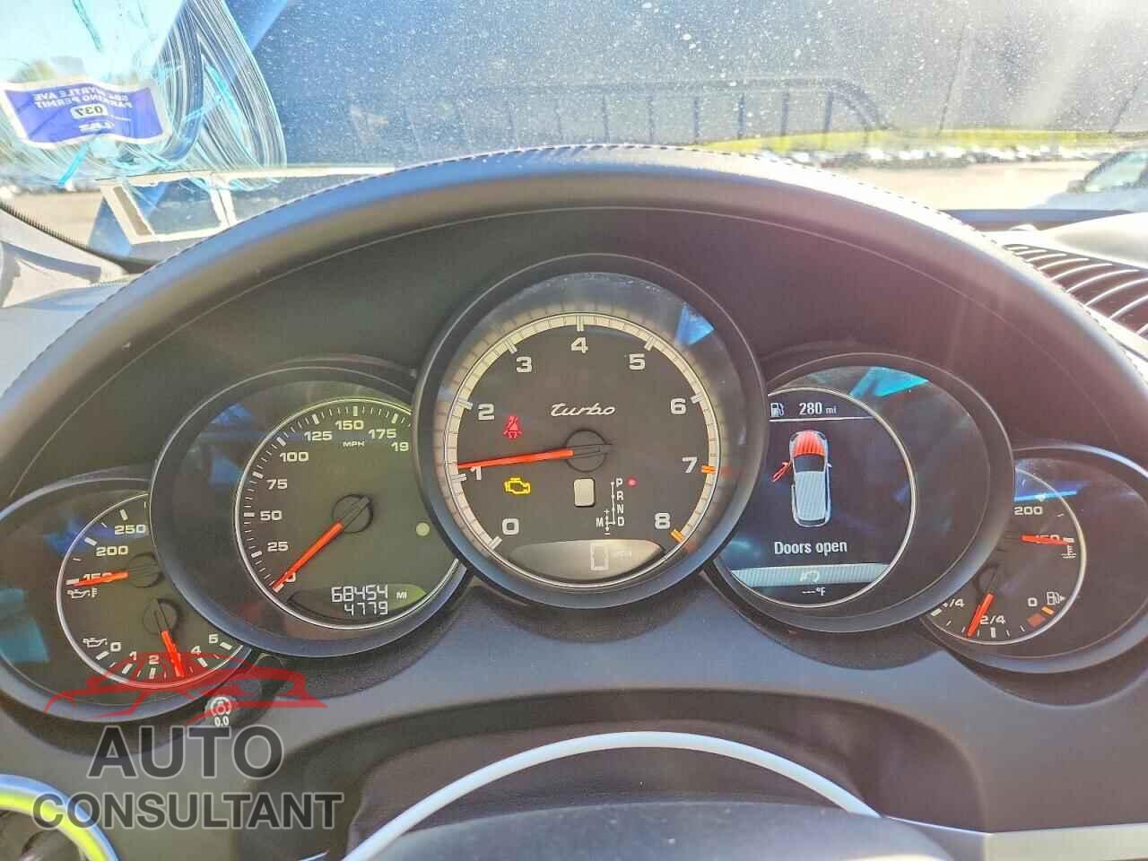 PORSCHE CAYENNE 2017 - WP1AC2A27HLA92823