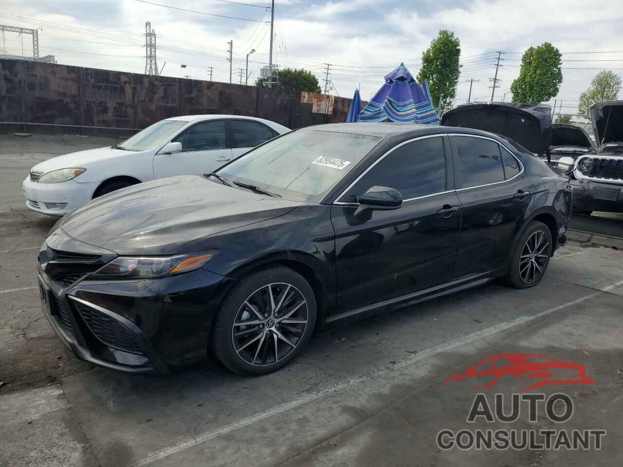 TOYOTA CAMRY 2021 - 4T1G11AK2MU543720