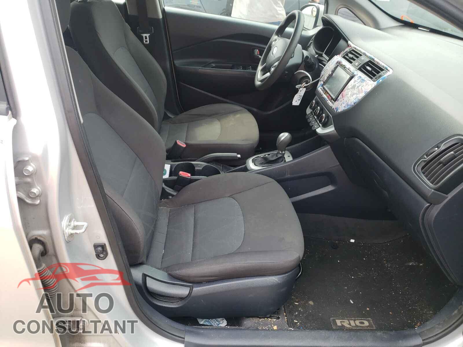 KIA RIO 2017 - KNADM4A36H6108215