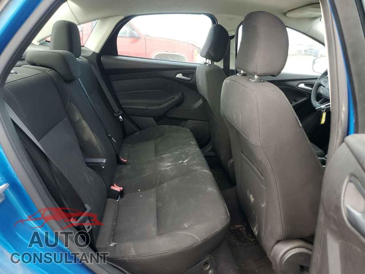 FORD FOCUS 2015 - 1FADP3F29FL255430