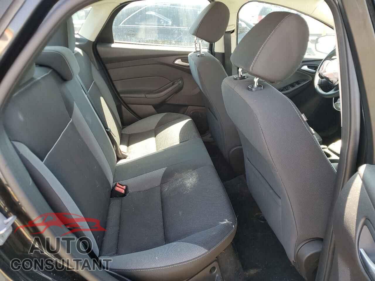 FORD FOCUS 2013 - 1FADP3F26DL358530