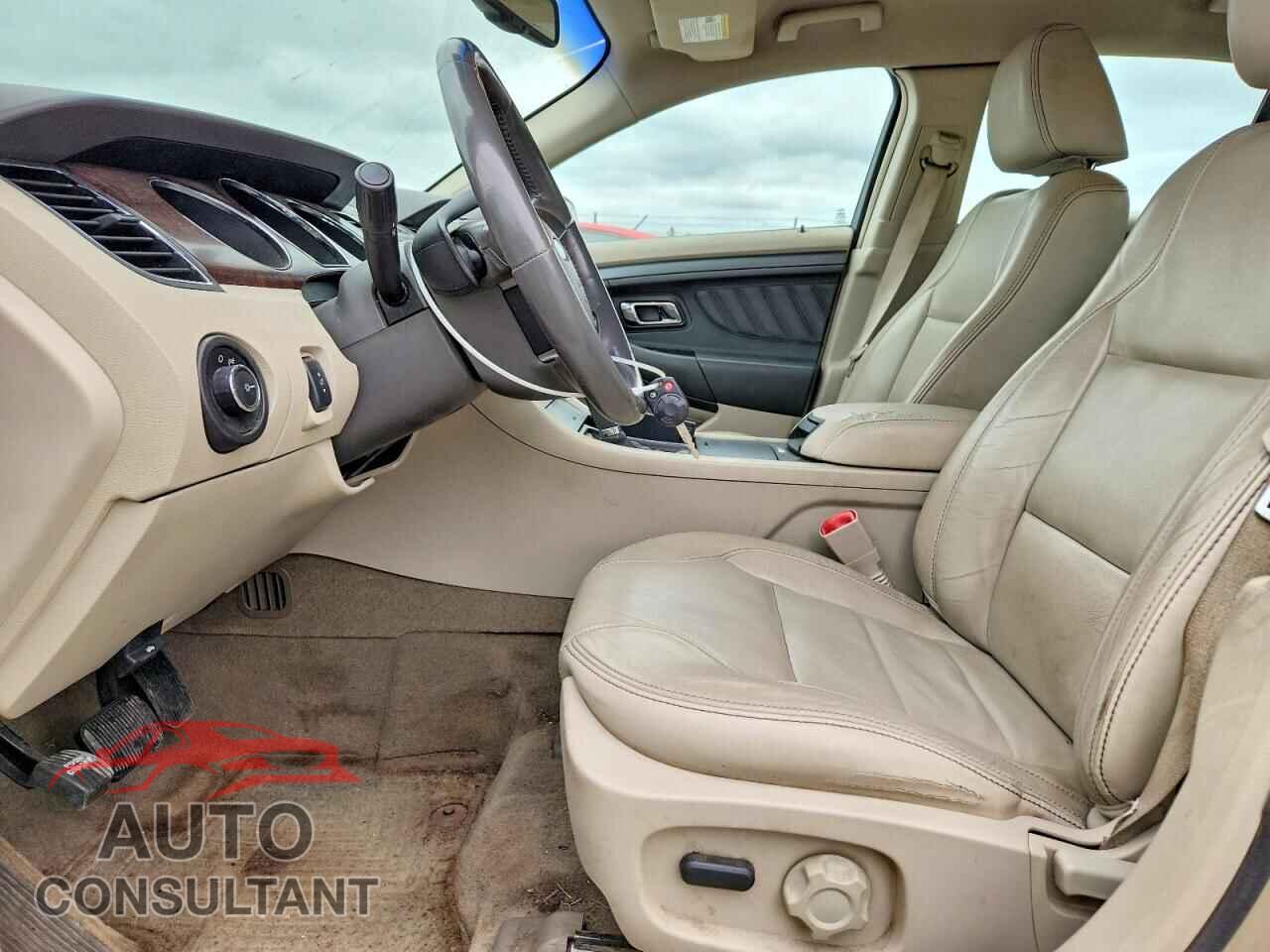FORD TAURUS 2011 - 1FAHP2EW2BG158315