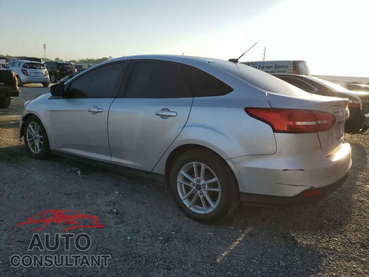 FORD FOCUS 2015 - 1FADP3F22FL360634
