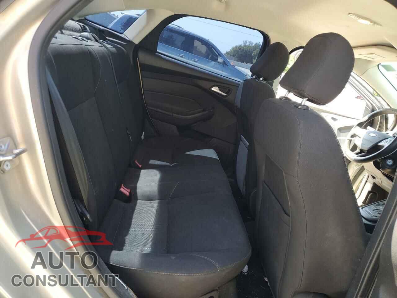 FORD FOCUS 2016 - 1FADP3F23GL245073