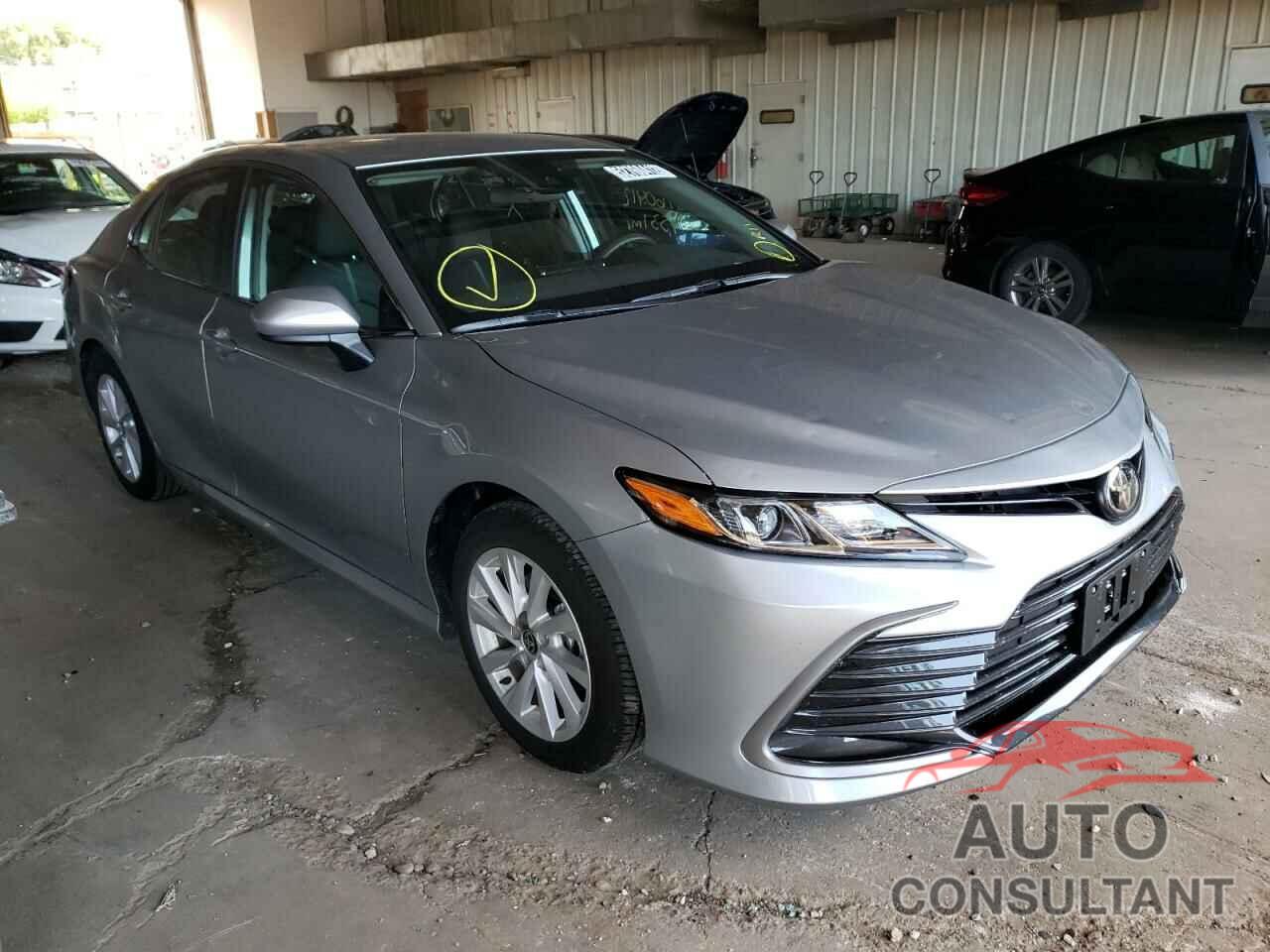 TOYOTA CAMRY 2022 - 4T1C11AKXNU669128