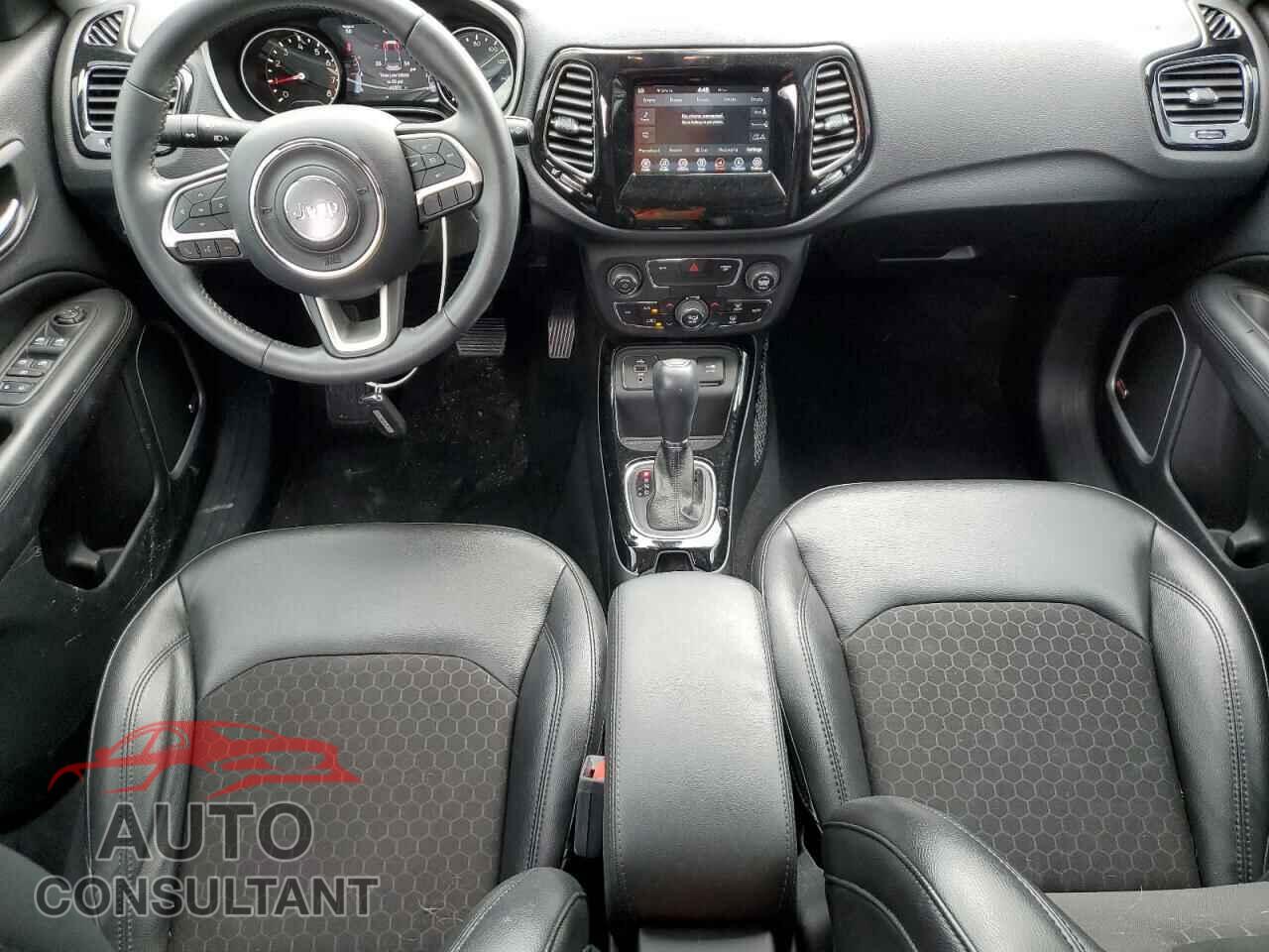 JEEP COMPASS 2018 - 3C4NJCBB2JT304955