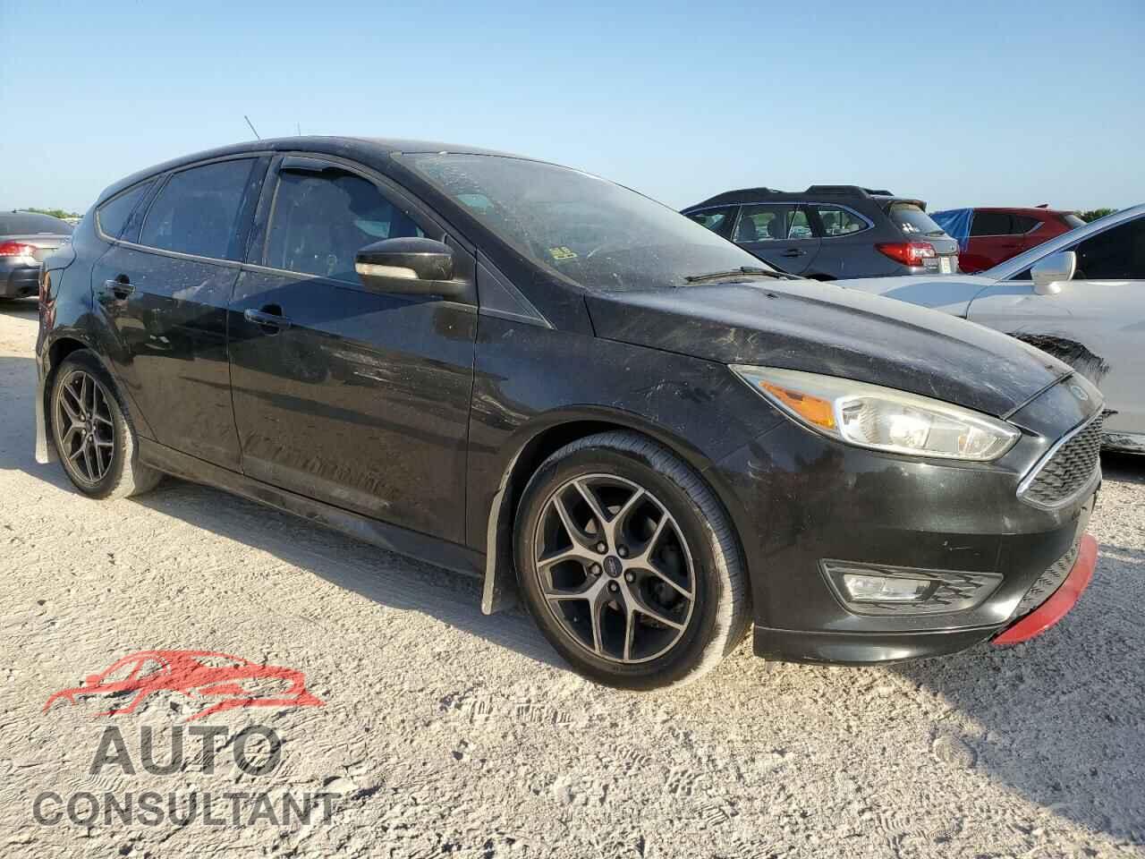 FORD FOCUS 2015 - 1FADP3K27FL314500