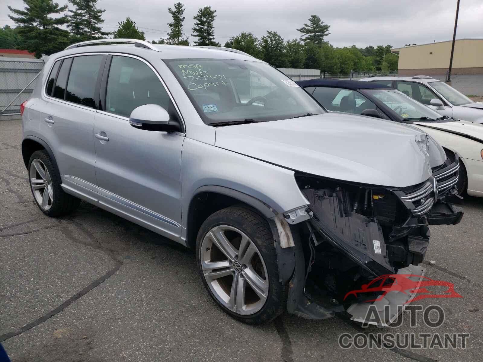 VOLKSWAGEN TIGUAN 2016 - WVGBV7AX2GW042204