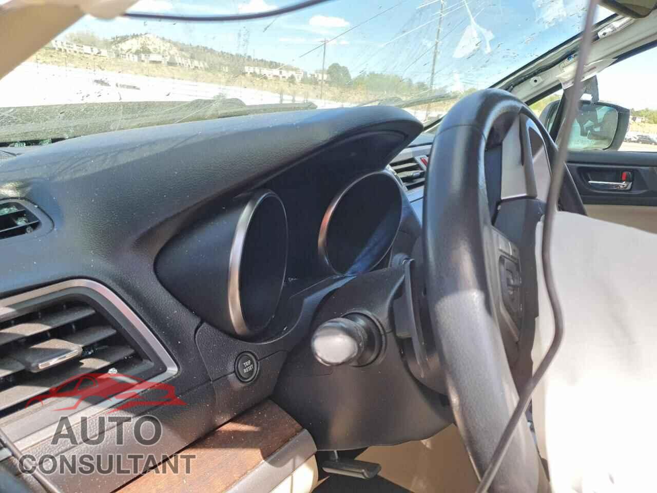 SUBARU OUTBACK 2017 - 4S4BSENC5H3225345