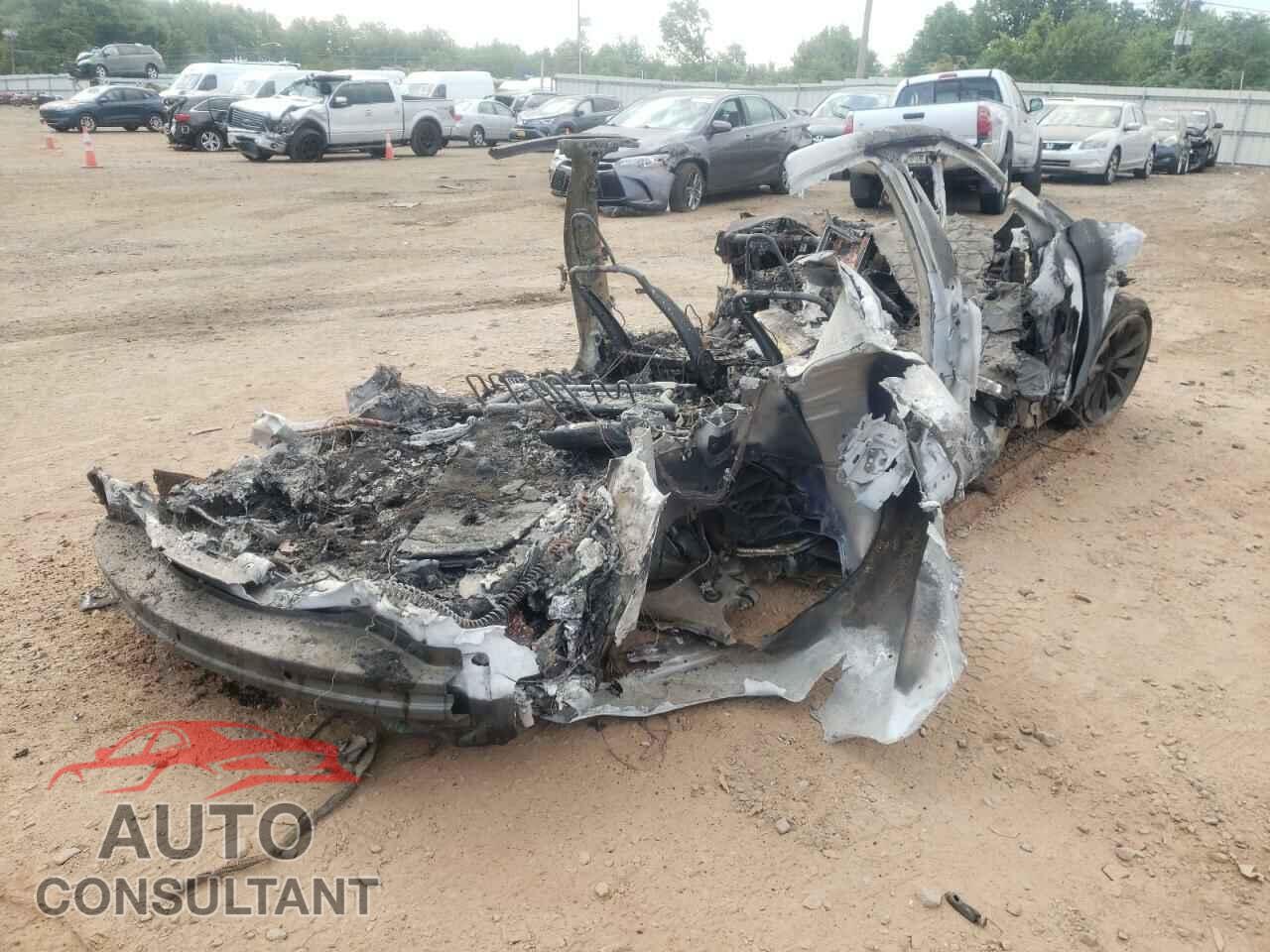 TESLA MODEL S 2020 - 5YJSA1E22LF354744