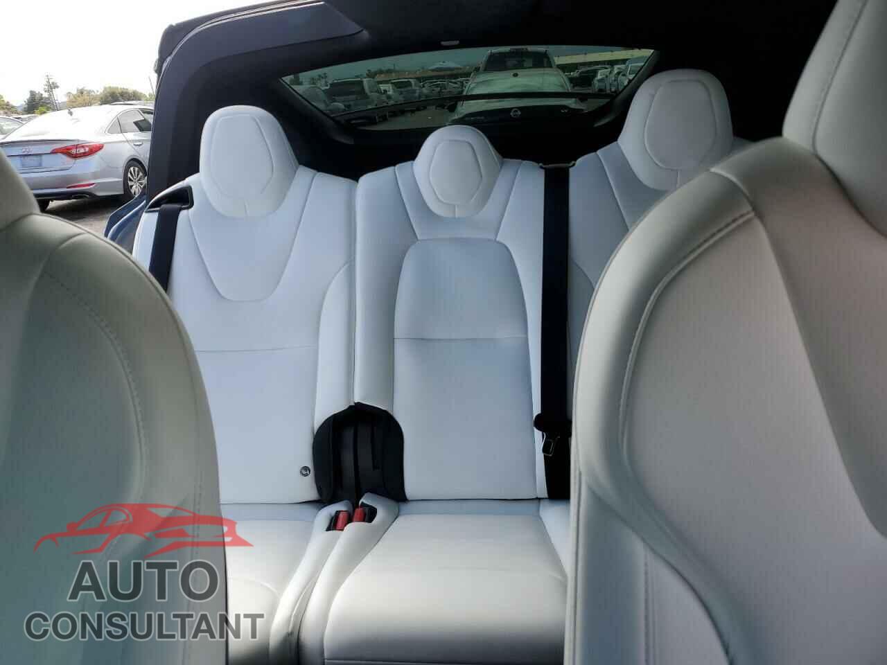 TESLA MODEL X 2020 - 5YJXCDE2XLF305230