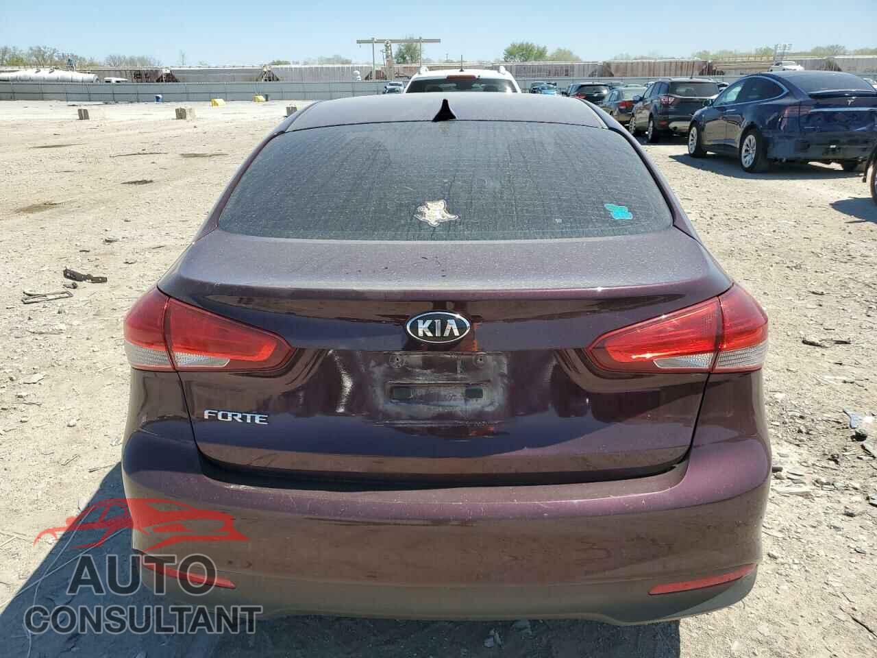 KIA FORTE 2017 - 3KPFK4A75HE137008