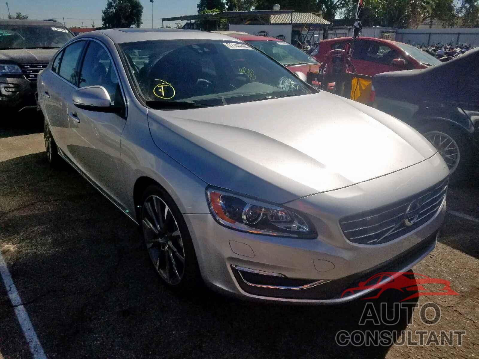 VOLVO S60 2015 - YV149MFM5F1365621