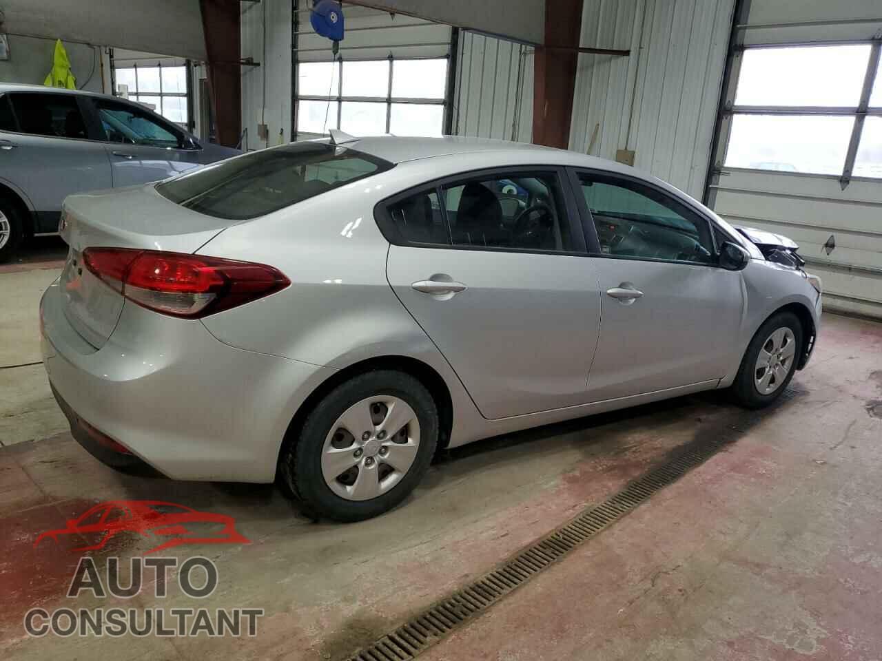 KIA FORTE 2017 - 3KPFK4A75HE099991